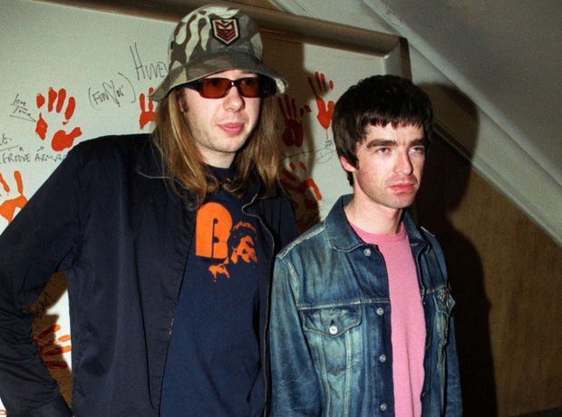 the-chemical-brothers-and-noel-gallagher-rock-cabeca