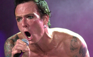 scott-weiland-stone-temple-pilots-rock-cabeca