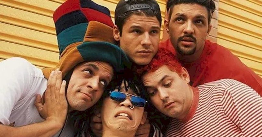 Mamonas Assassinas: 25 anos sem rock (e piada) Mamonas Assassinas: 25 anos sem rock (e piada)