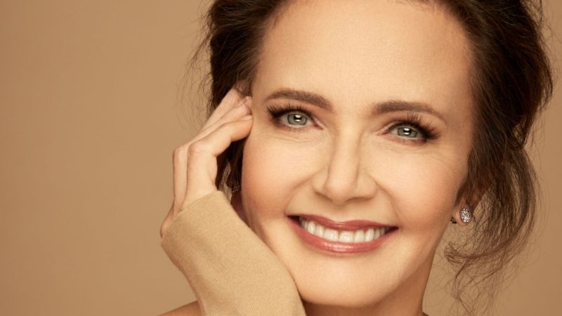 Lynda Carter + 11 singer songwriter everyone will talk about in 2022