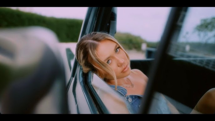 Carly Tappan + 7 alt.pop artists that won’t leave your head