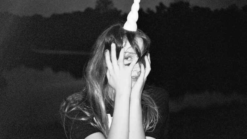 Belle Blue + 8 Pop Rock new artists you should listen before 2026