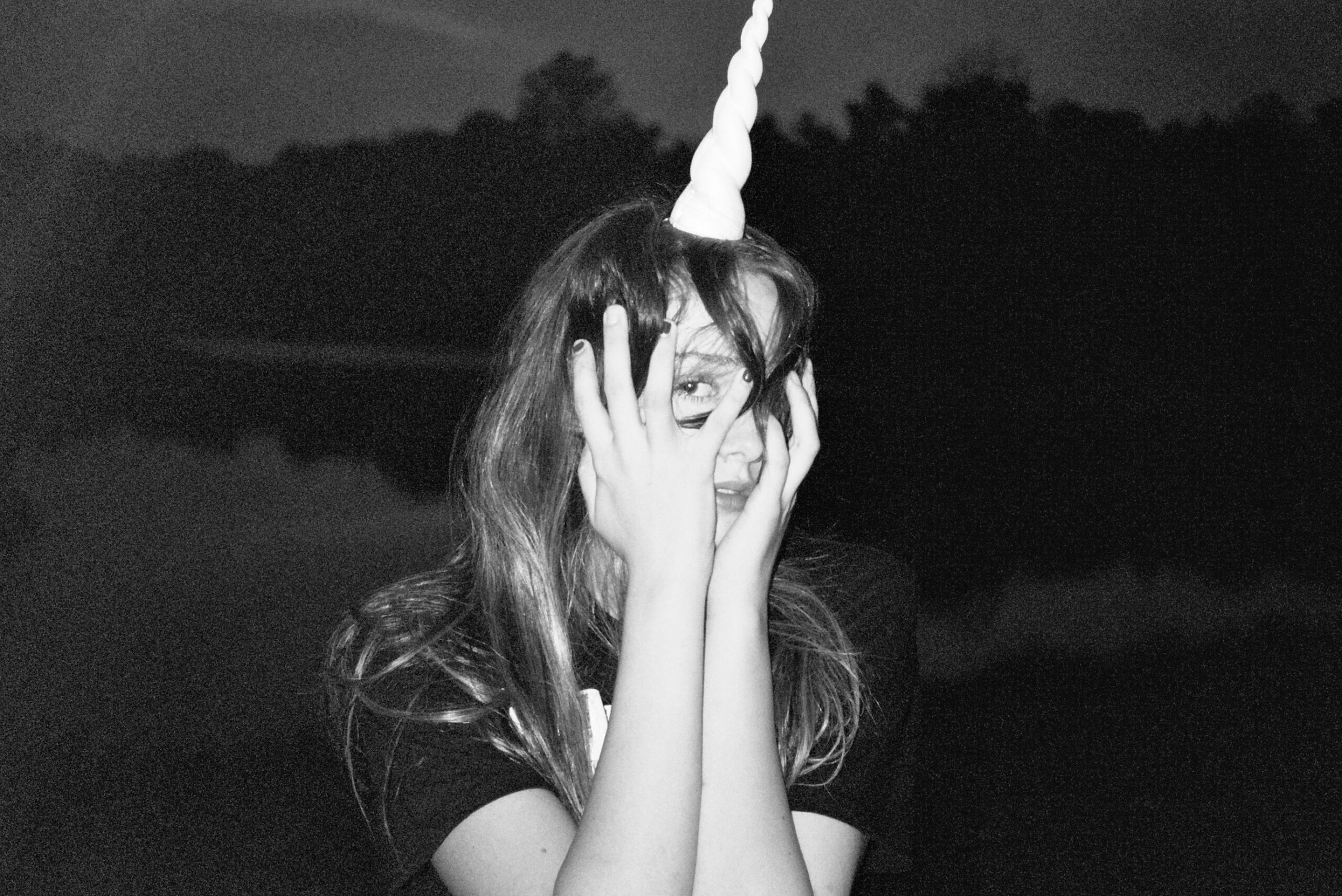 Belle Blue + 8 Pop Rock new artists you should listen before 2026