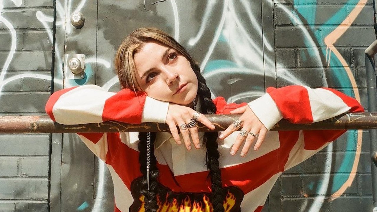 Alt. Pop: Noelle Sucks + 10 pearls you need to listen today
