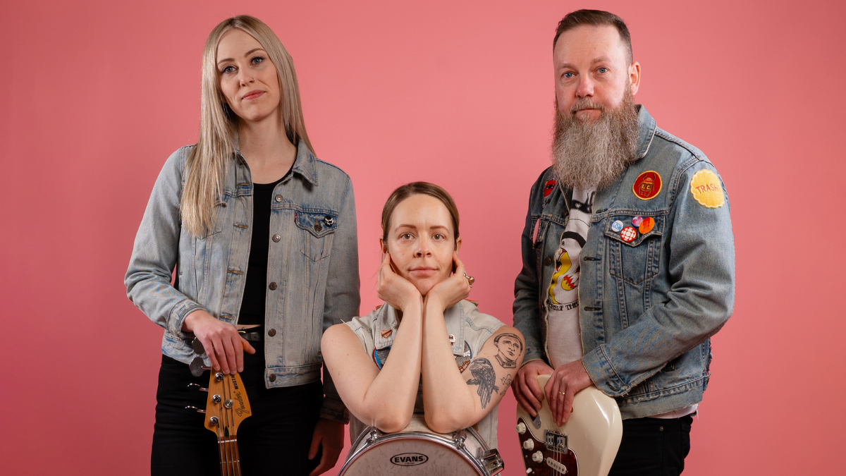 Sparkle Blood + 7 Pop Punk artists that will get into your veins