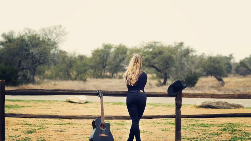 Shiloh West + 9 Alt.Country golden new names you must hear right now